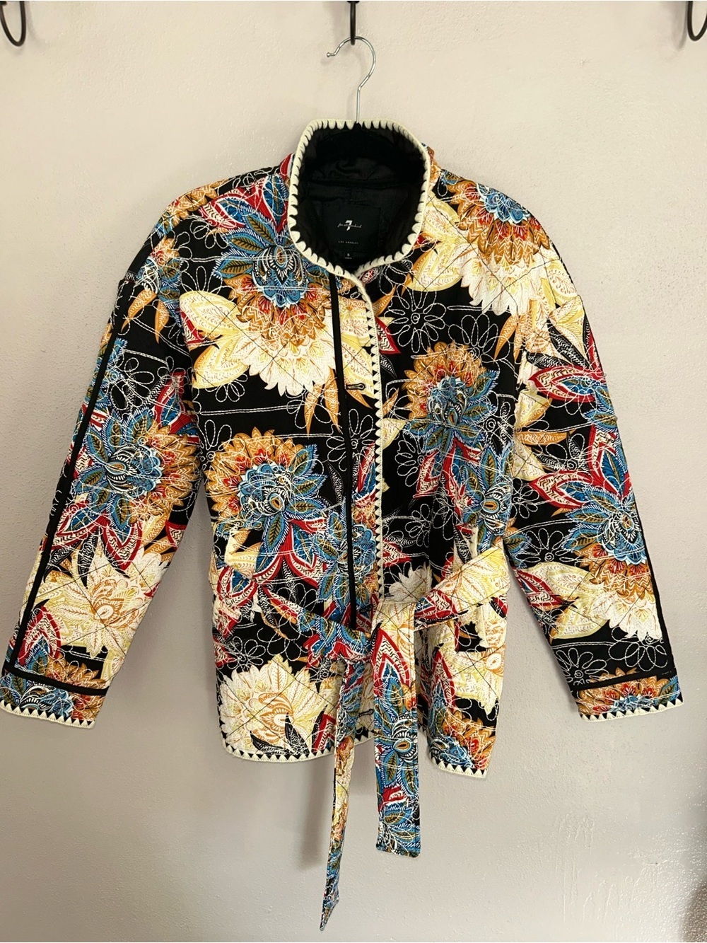 7 for all mankind floral quilted belted jacket - Picture 2 of 5